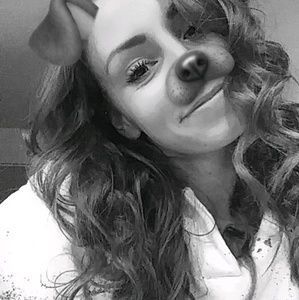 Meet your Posher, Katelyn